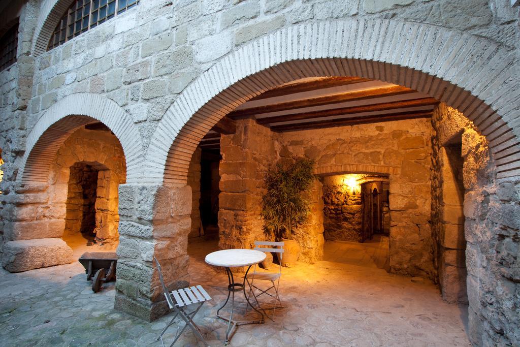 Lo Palauet De La Muralla Balaguer Exterior photo